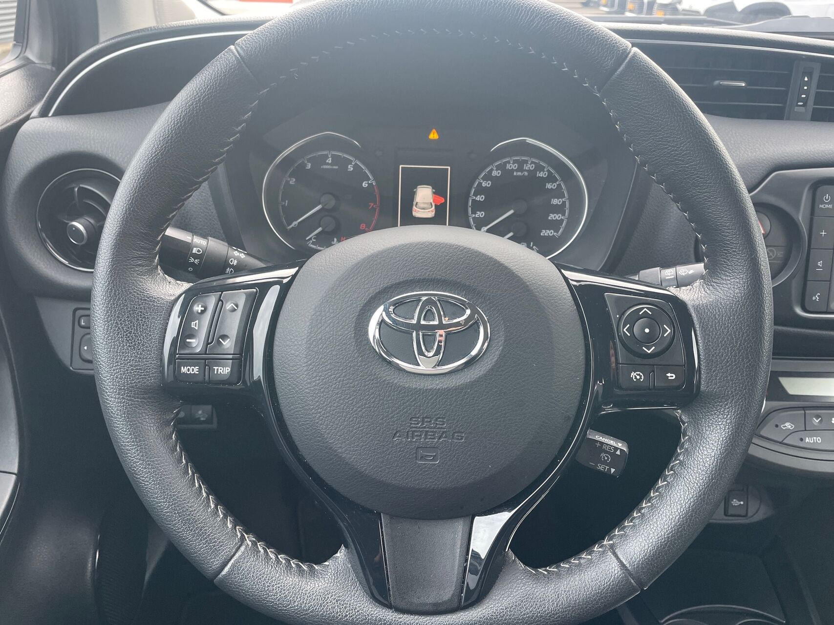 Billede af Toyota Yaris 1,0 VVT-I T2 Limited 72HK 5d