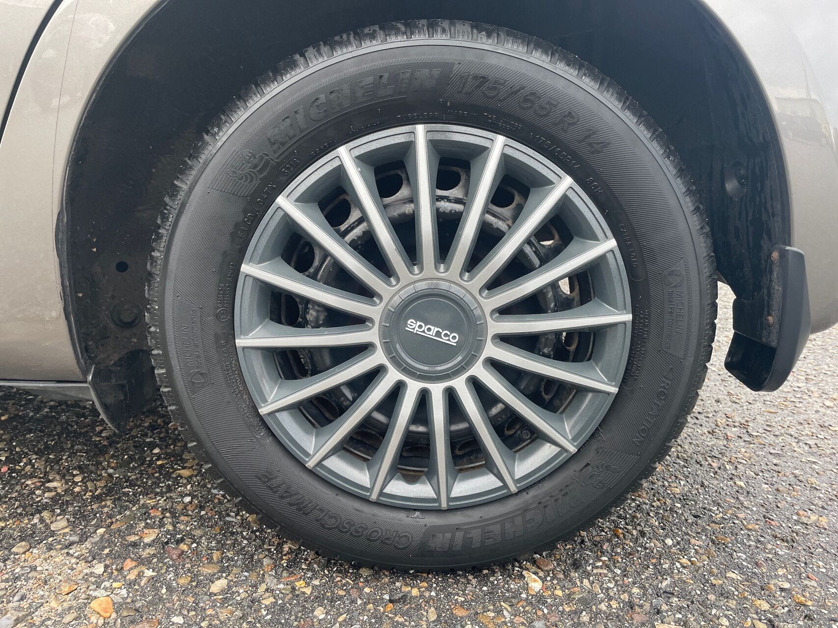 Billede af Toyota Yaris 1,0 VVT-I T2 Limited 72HK 5d