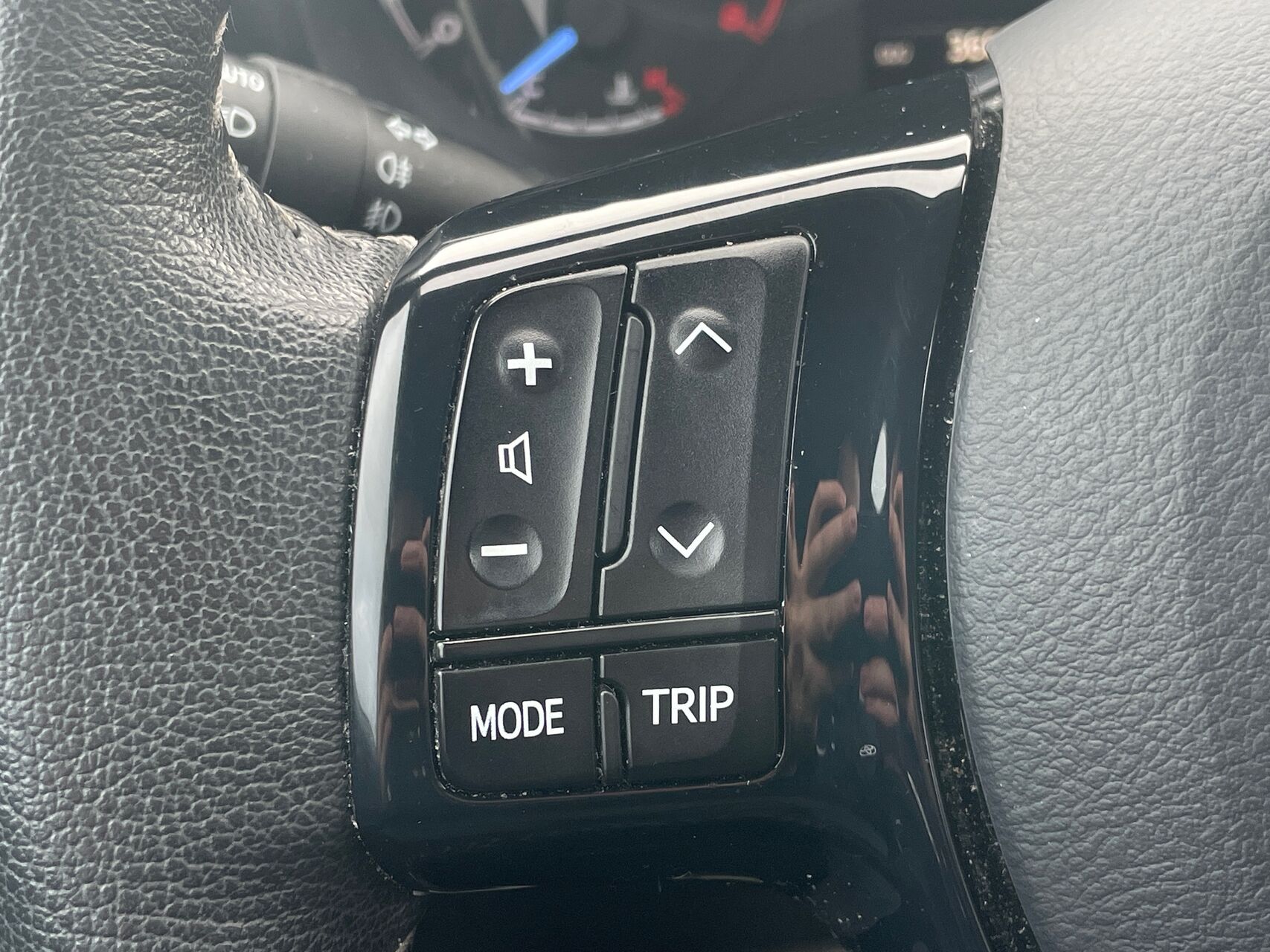 Billede af Toyota Yaris 1,0 VVT-I T2 Limited 72HK 5d