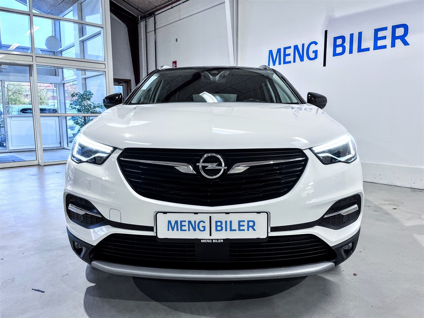 Billede af Opel Grandland X 1,6 PHEV  Plugin-hybrid Cosmo Prestige Pack AWD 300HK 5d 8g Aut.