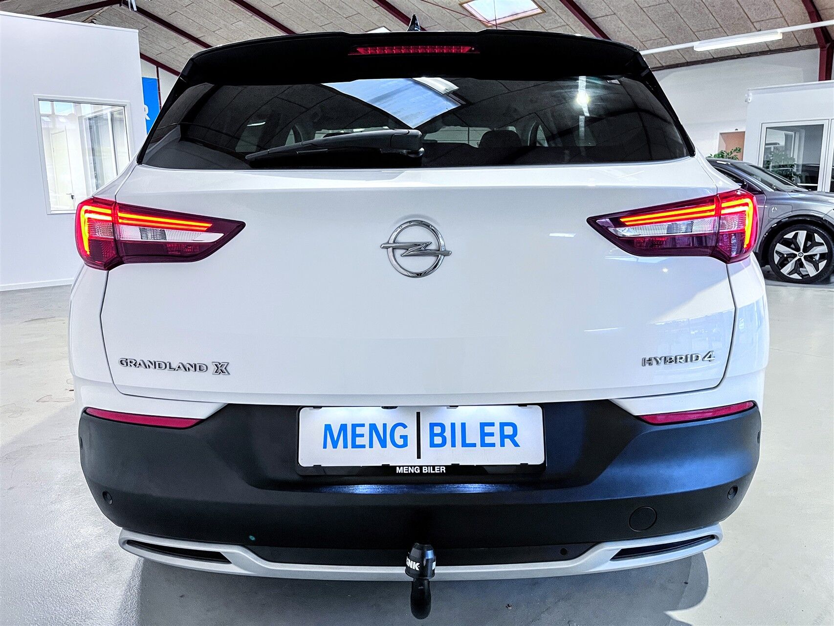 Billede af Opel Grandland X 1,6 PHEV  Plugin-hybrid Cosmo Prestige Pack AWD 300HK 5d 8g Aut.