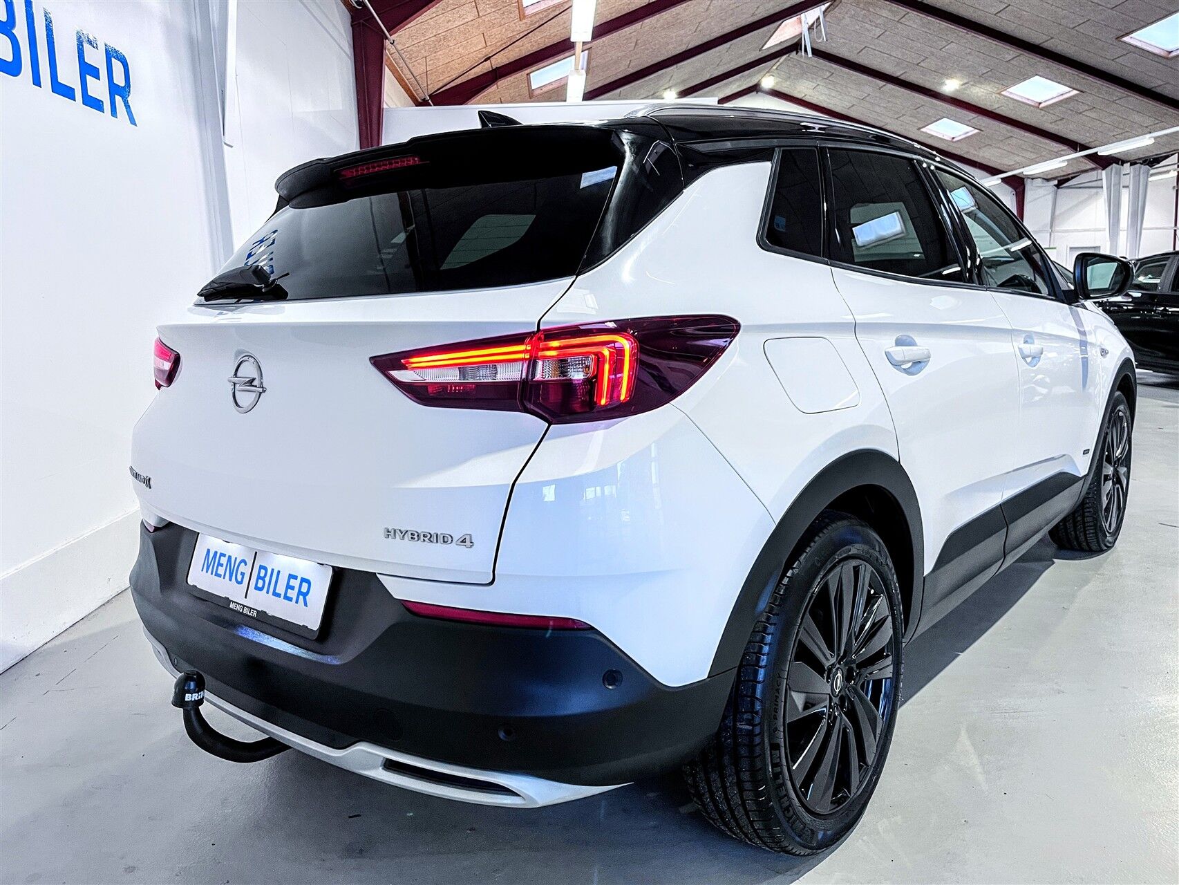 Billede af Opel Grandland X 1,6 PHEV  Plugin-hybrid Cosmo Prestige Pack AWD 300HK 5d 8g Aut.