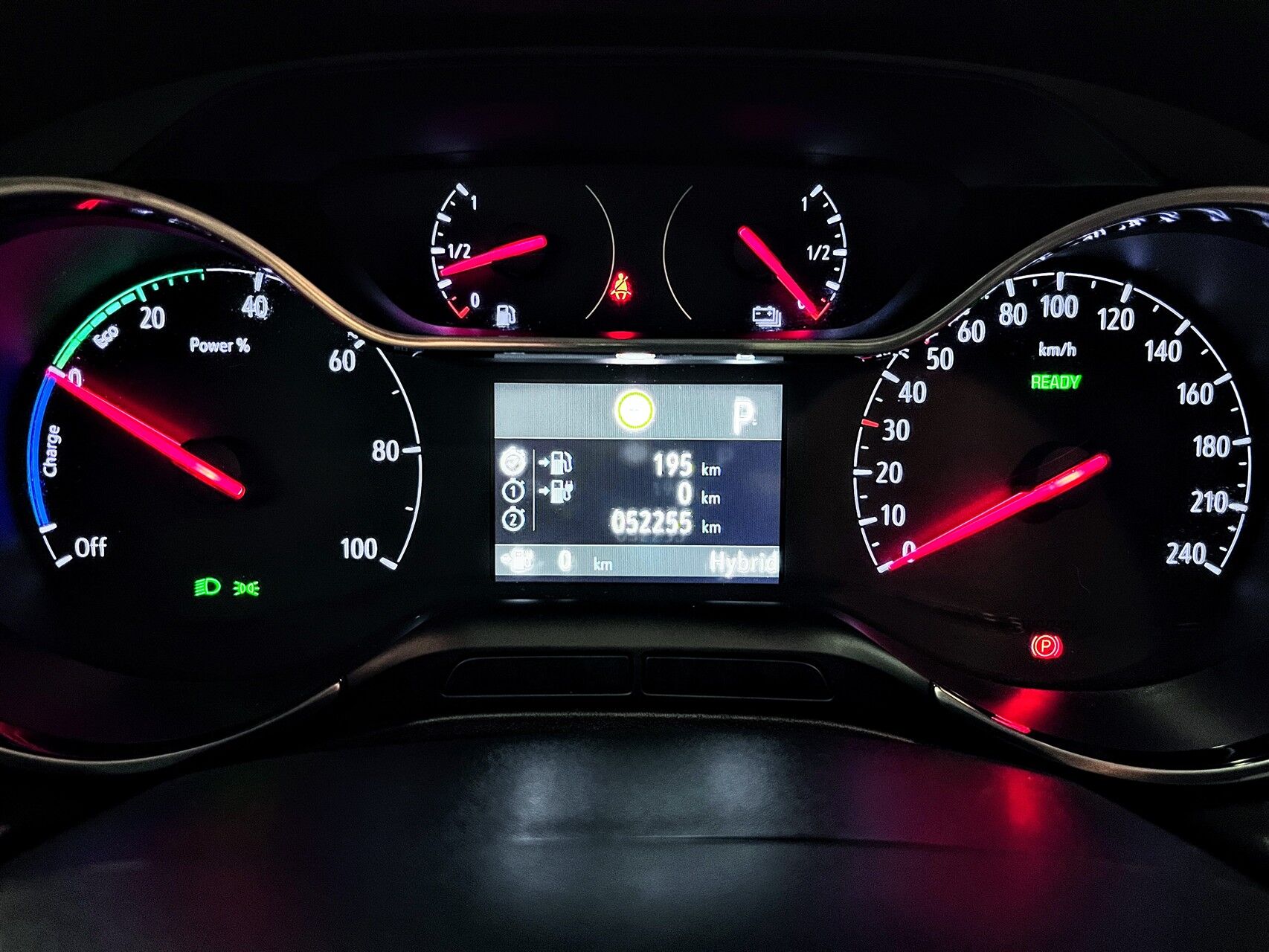 Billede af Opel Grandland X 1,6 PHEV  Plugin-hybrid Cosmo Prestige Pack AWD 300HK 5d 8g Aut.