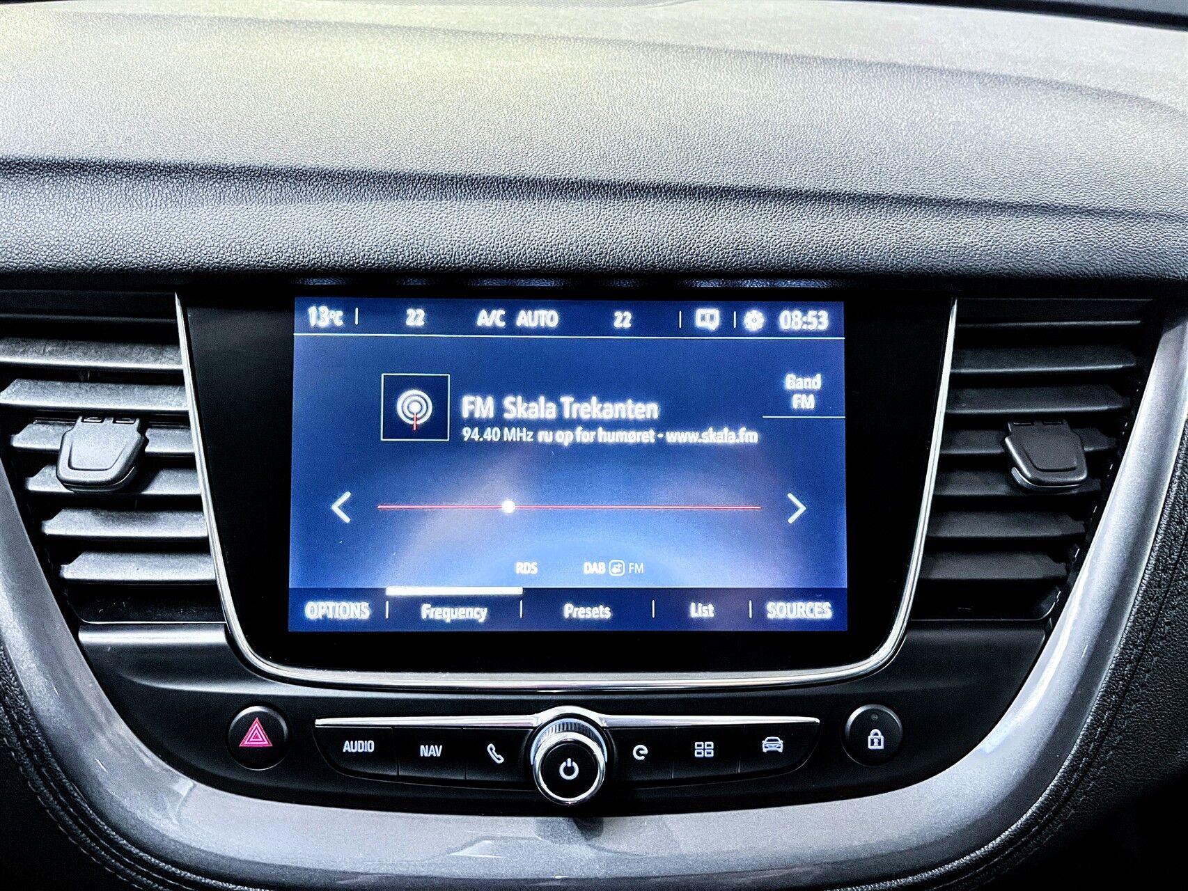 Billede af Opel Grandland X 1,6 PHEV  Plugin-hybrid Cosmo Prestige Pack AWD 300HK 5d 8g Aut.