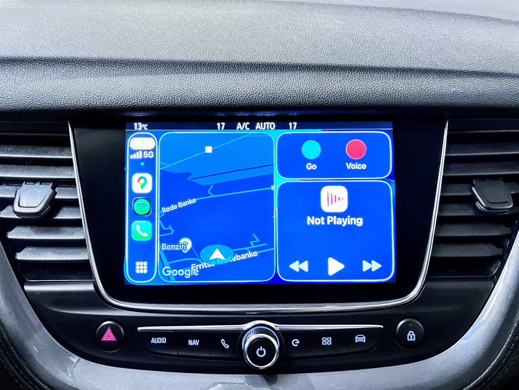 Billede af Opel Grandland X 1,6 PHEV  Plugin-hybrid Cosmo Prestige Pack AWD 300HK 5d 8g Aut.