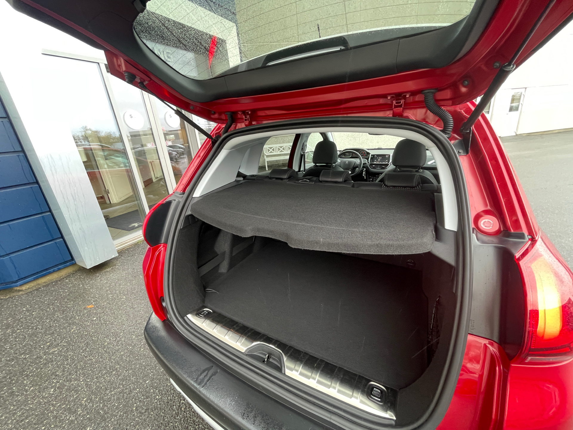 Billede af Peugeot 2008 1,5 BlueHDi Allure+ 100HK 5d
