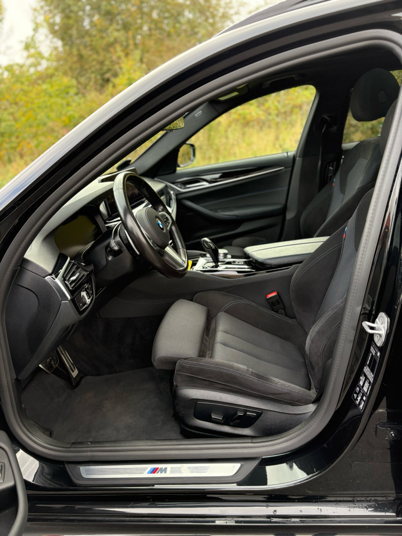 Billede af BMW 520d Touring 2,0 D M-Sport XDrive Steptronic 190HK Stc 8g Aut.