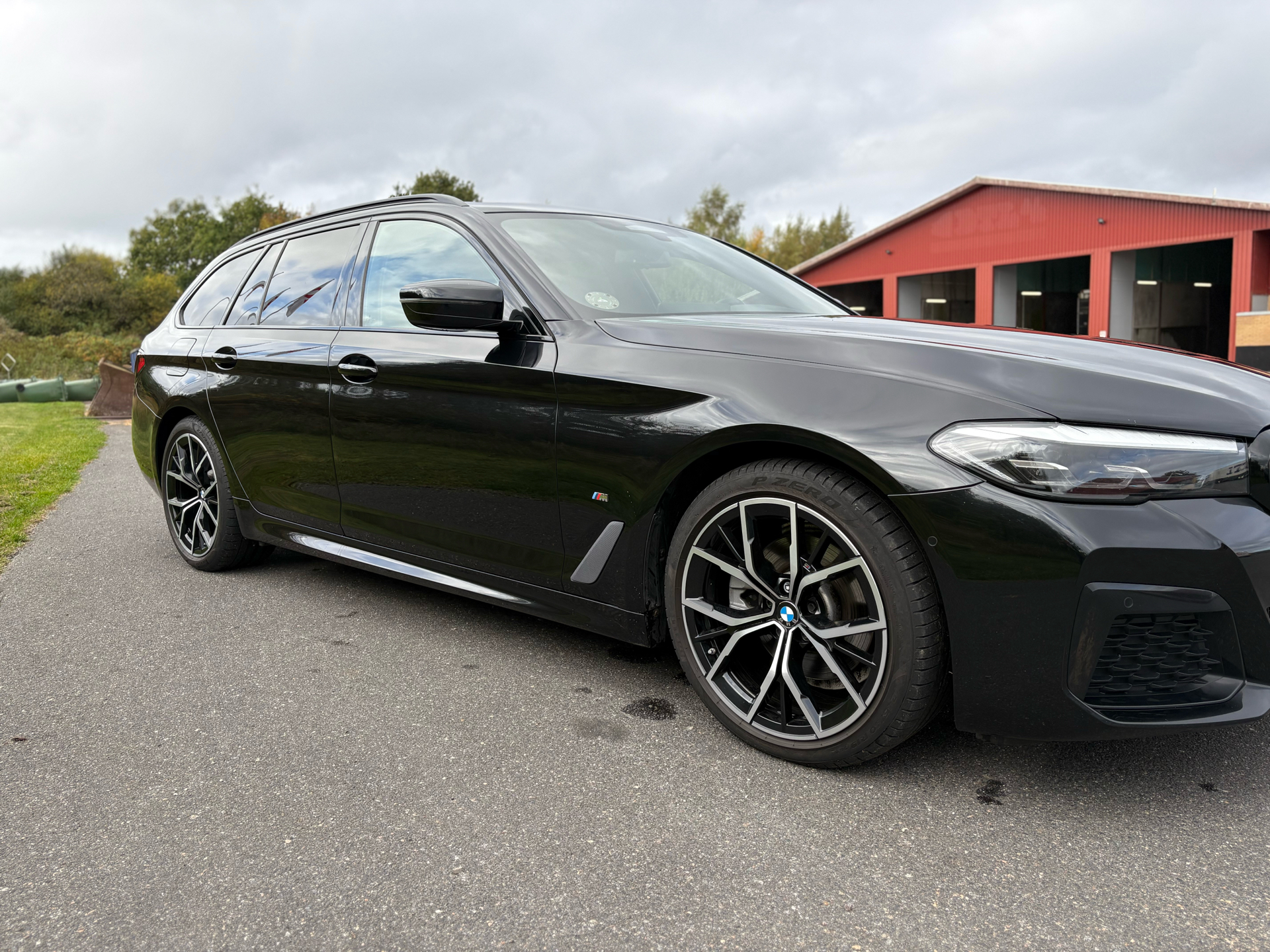 Billede af BMW 520d Touring 2,0 D M-Sport XDrive Steptronic 190HK Stc 8g Aut.