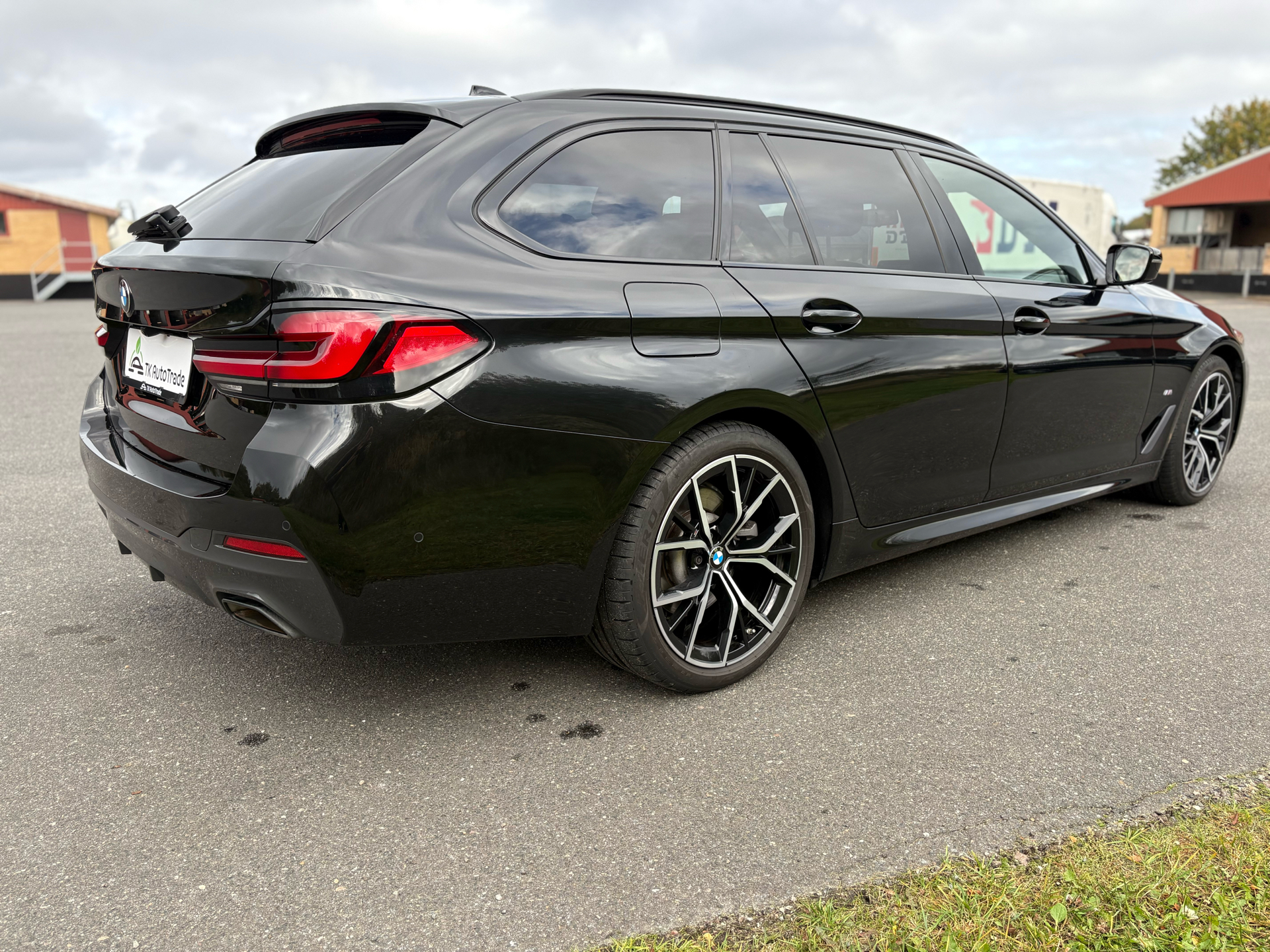 Billede af BMW 520d Touring 2,0 D M-Sport XDrive Steptronic 190HK Stc 8g Aut.
