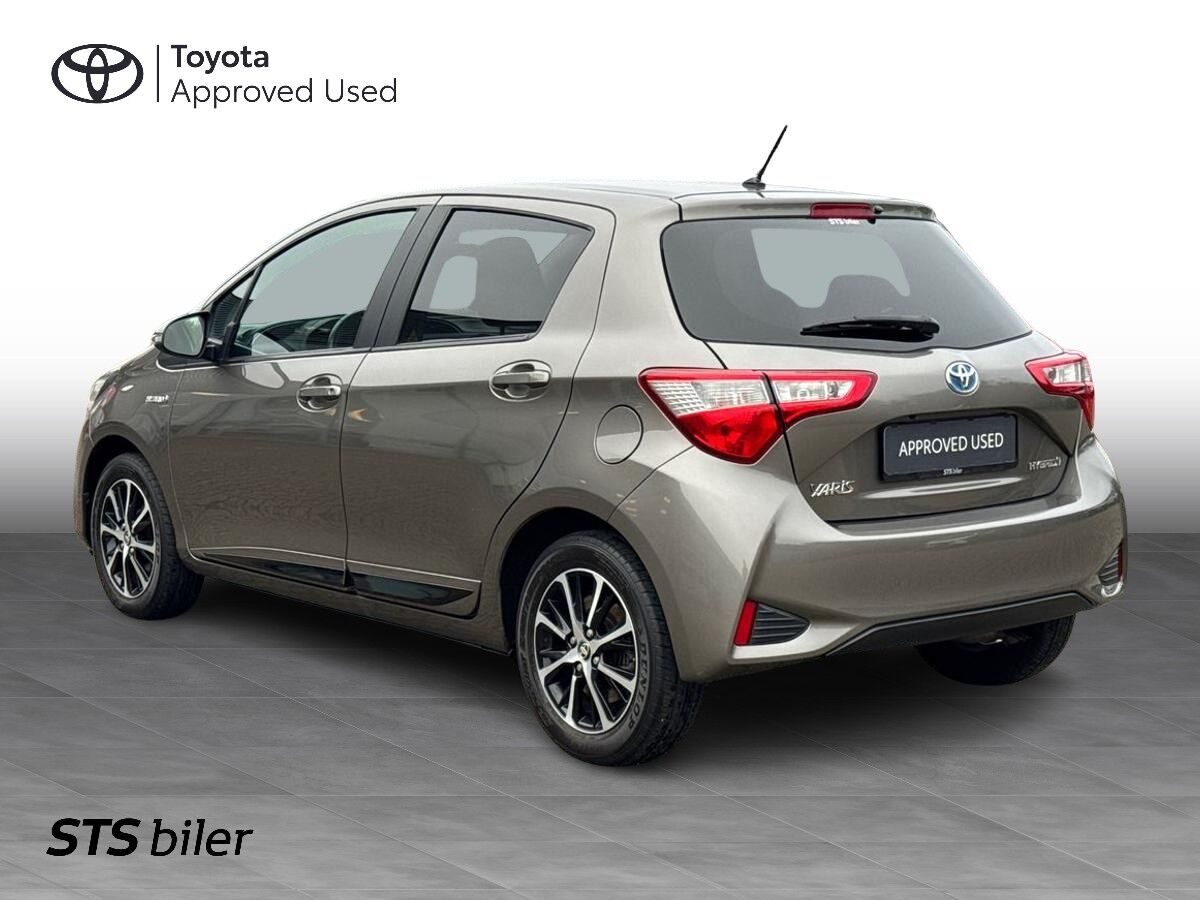 Billede af Toyota Yaris 1,5 Hybrid H2 Premium E-CVT 100HK 5d Trinl. Gear
