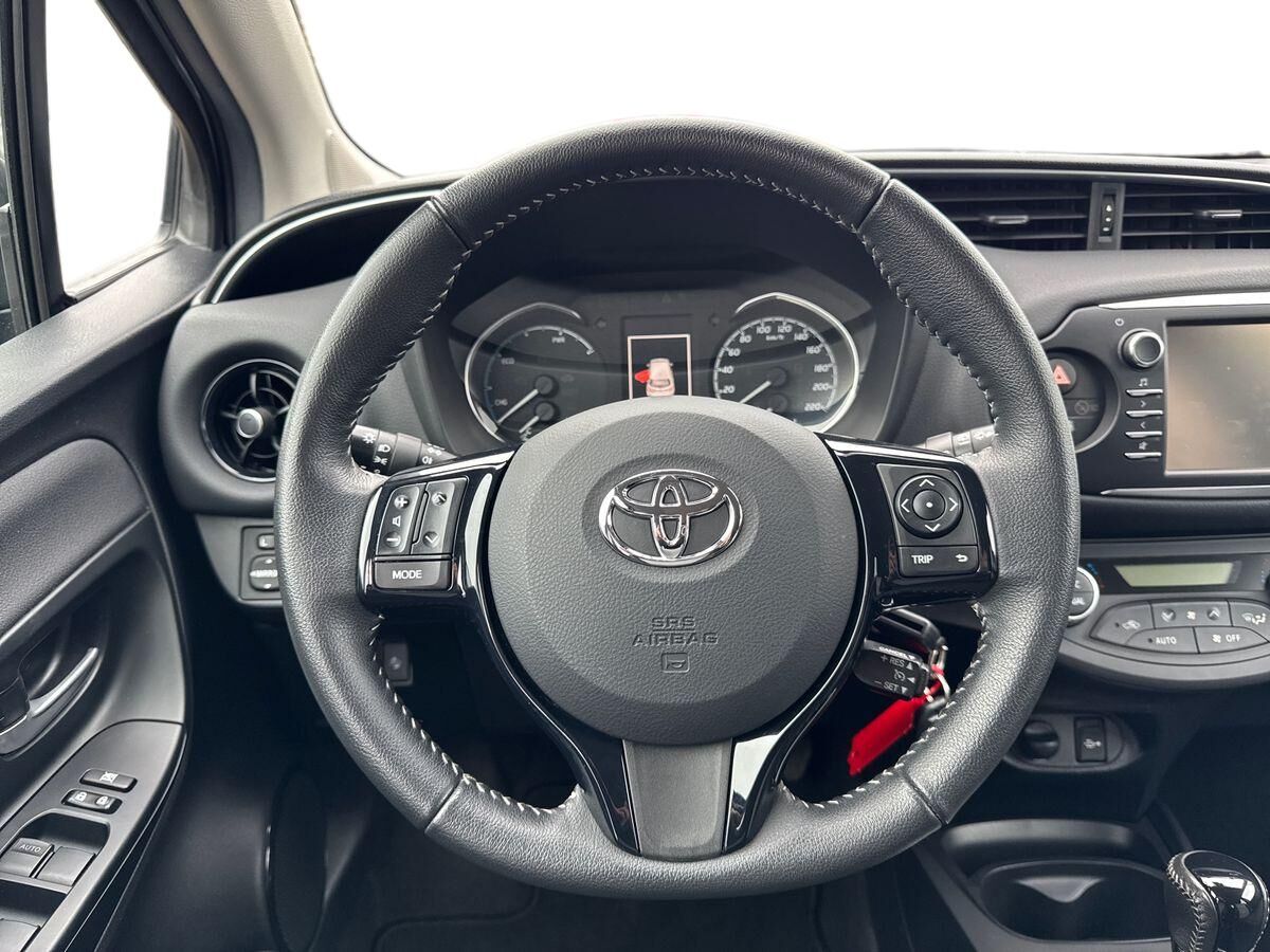 Billede af Toyota Yaris 1,5 Hybrid H2 Premium E-CVT 100HK 5d Trinl. Gear