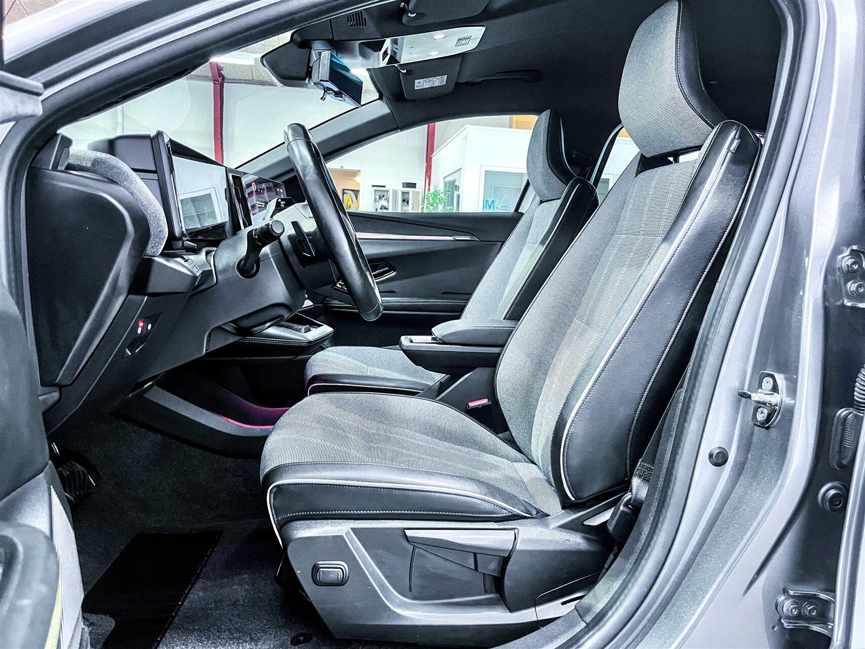 Billede af Renault Mégane E-TECH Techno 220HK 5d Aut.