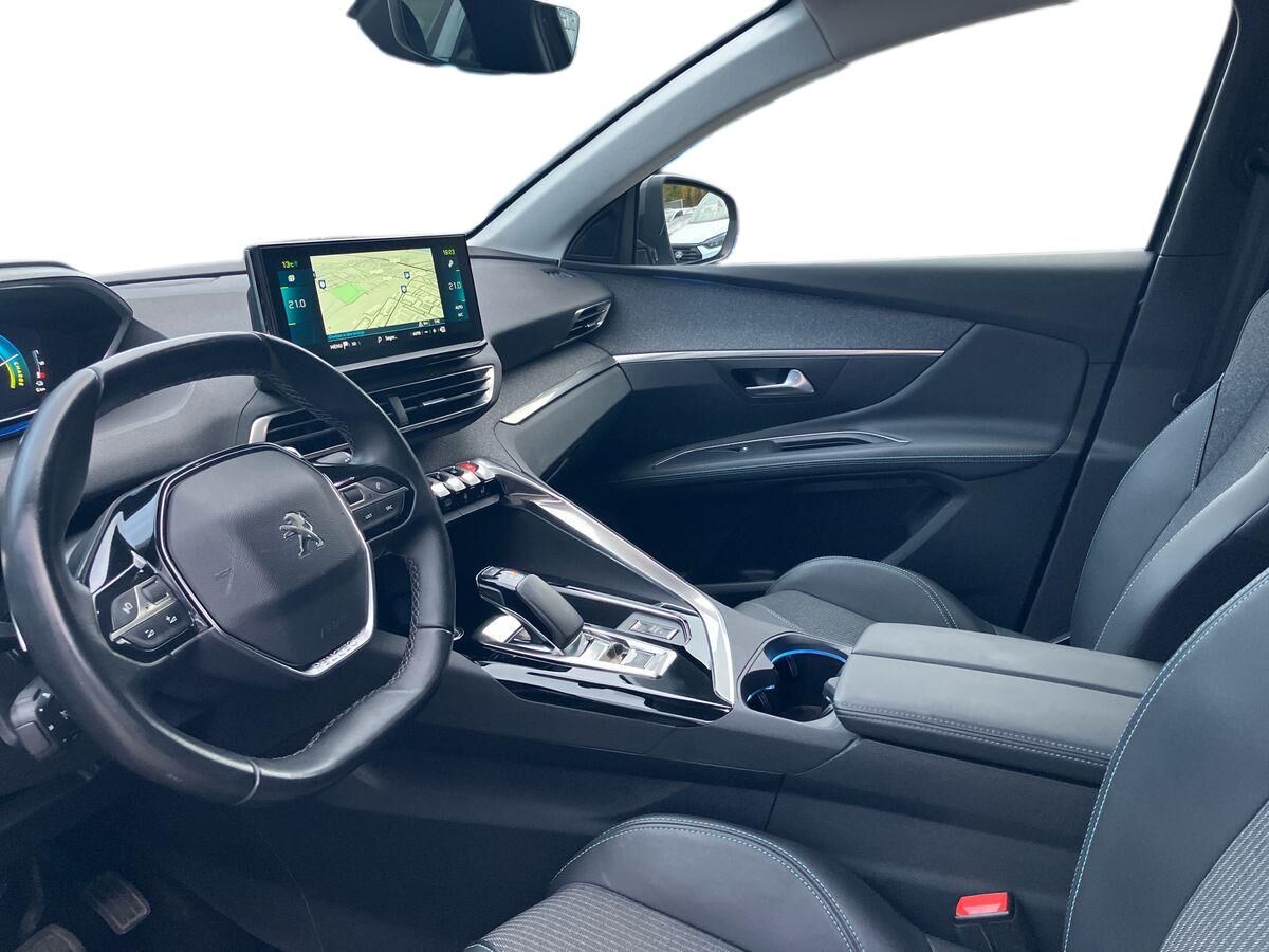 Billede af Peugeot 3008 1,6 PureTech  Plugin-hybrid Allure Pack EAT8 225HK 5d 8g Aut.