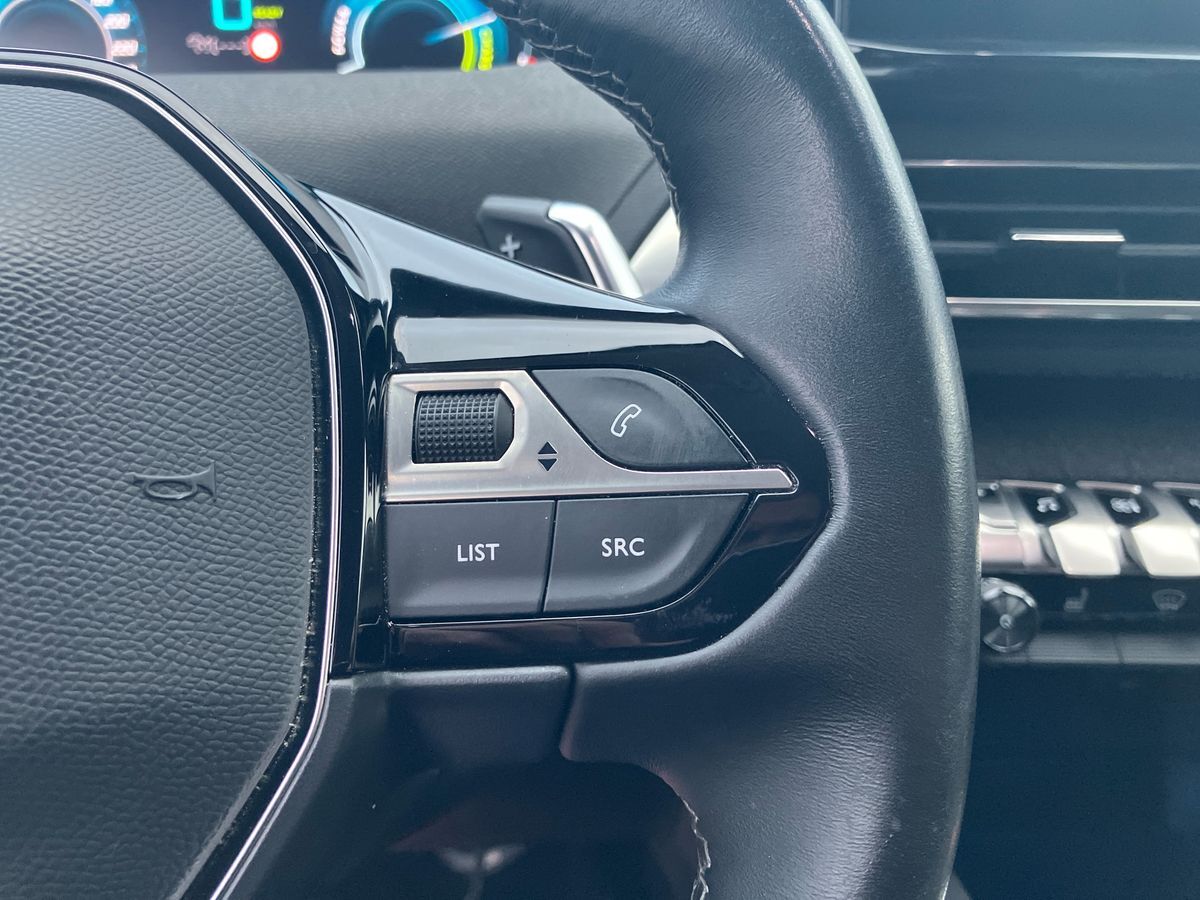 Billede af Peugeot 3008 1,6 PureTech  Plugin-hybrid Allure Pack EAT8 225HK 5d 8g Aut.