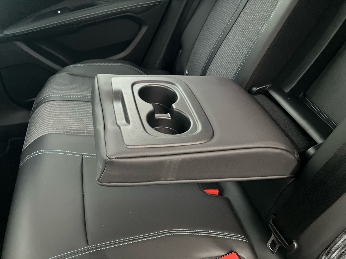 Billede af Peugeot 3008 1,6 PureTech  Plugin-hybrid Allure Pack EAT8 225HK 5d 8g Aut.