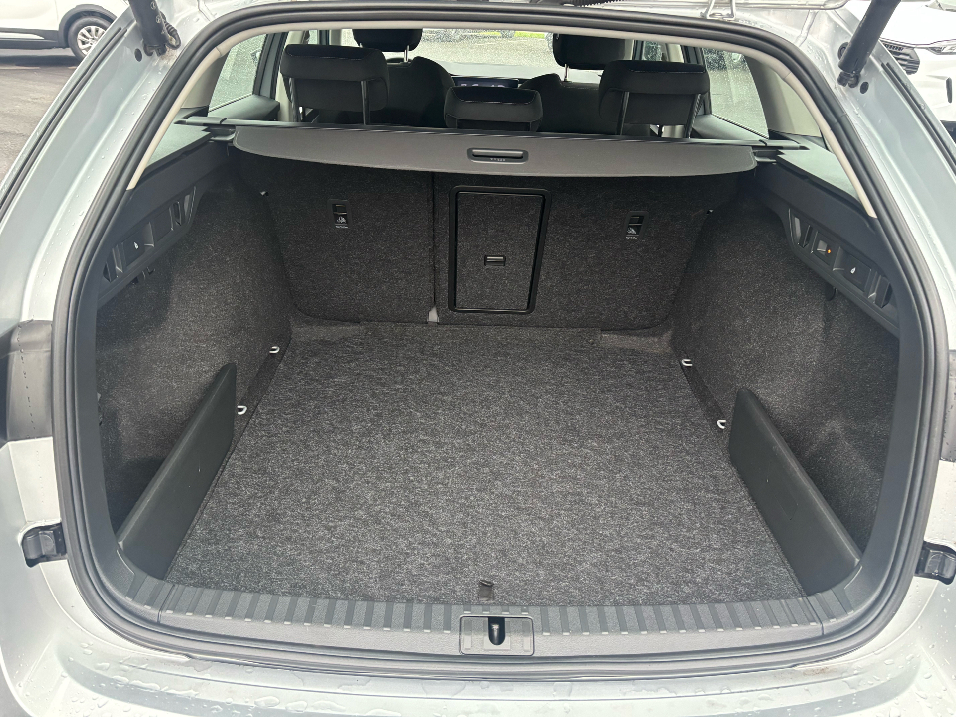 Billede af Skoda Octavia Combi 1,5 eTSI  Mild hybrid Style DSG 150HK Stc 7g Aut.