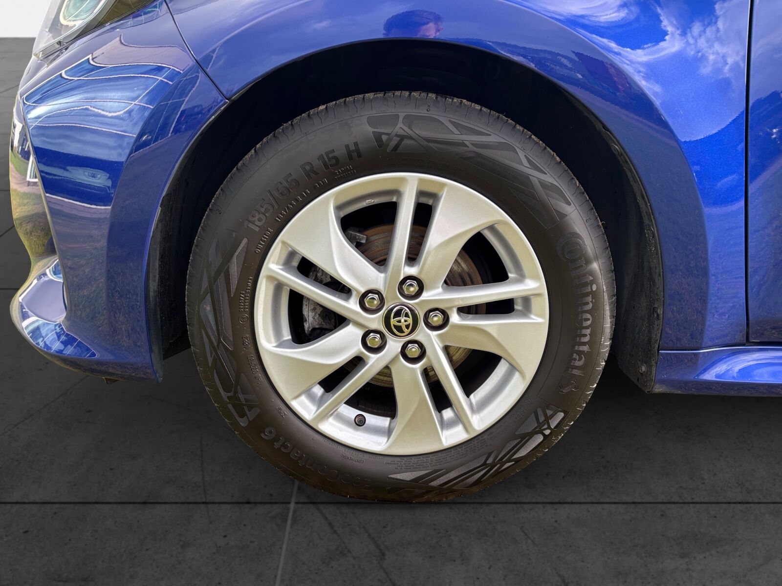 Billede af Toyota Yaris 1,0 VVT-I T1 72HK 5d