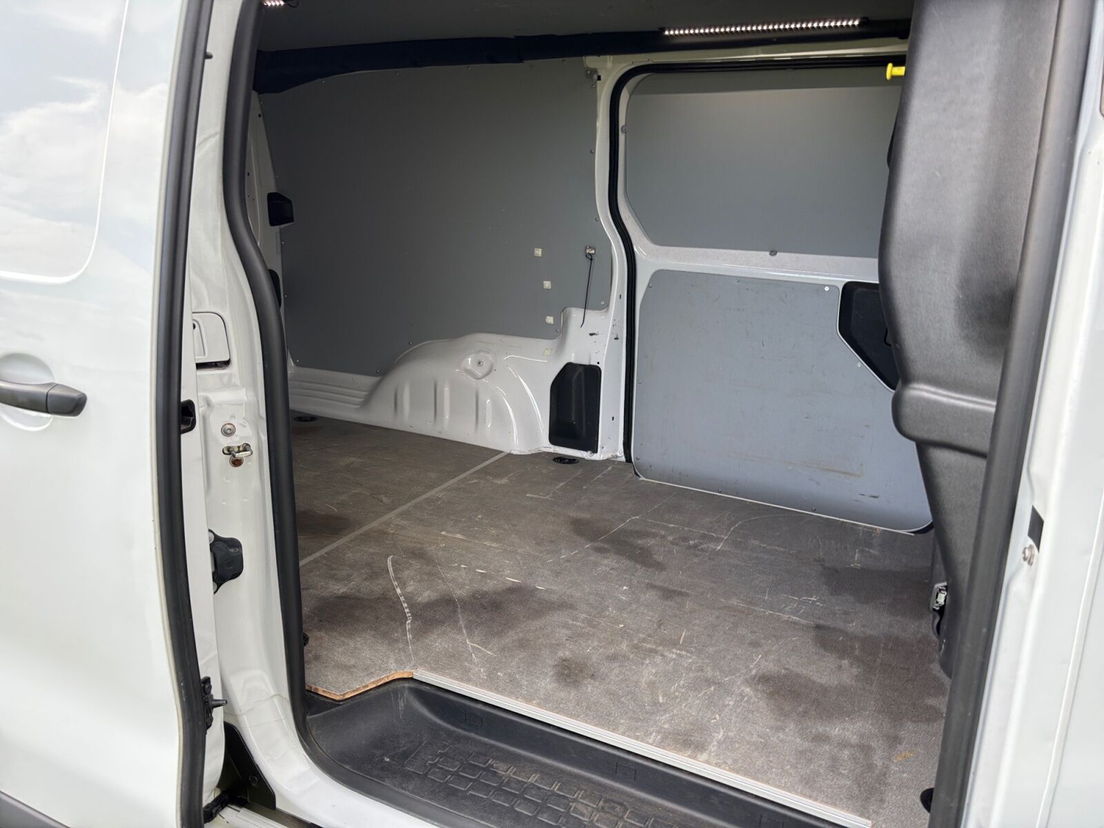 Billede af Toyota Proace Long 2,0 D Comfort Master To skydedør 144HK Van 6g