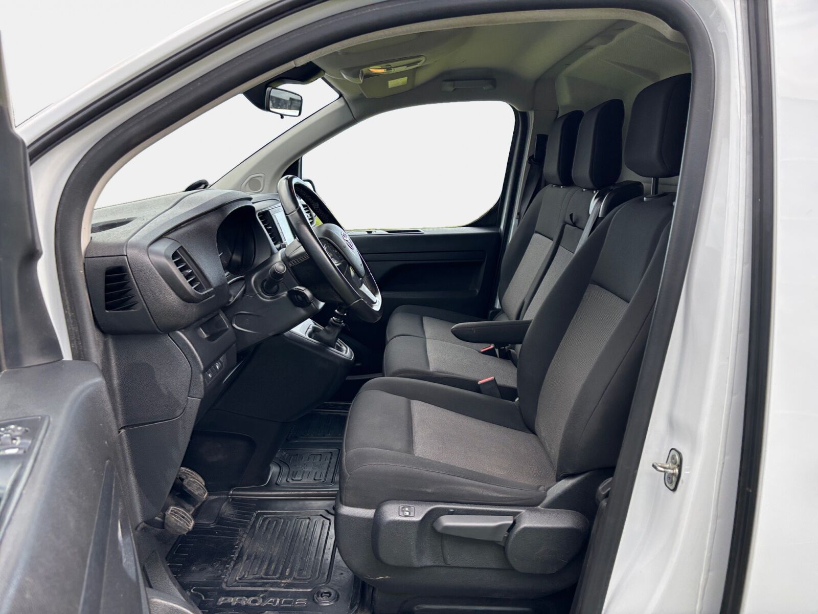 Billede af Toyota Proace Long 2,0 D Comfort Master To skydedør 144HK Van 6g
