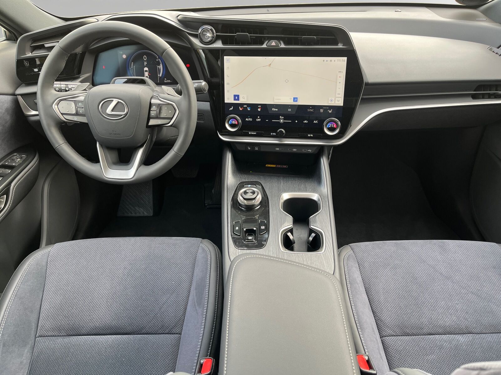 Billede af Lexus RZ 450e EL Luxury Direct4 313HK 4d Aut.