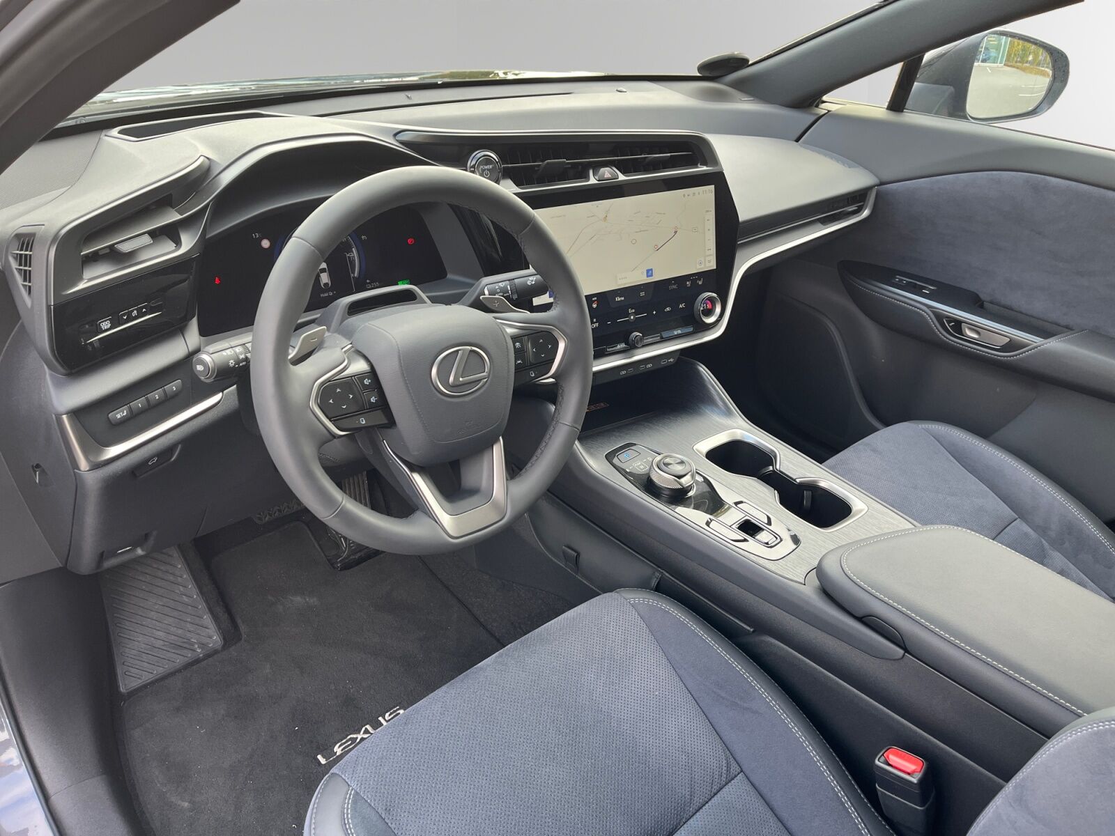 Billede af Lexus RZ 450e EL Luxury Direct4 313HK 4d Aut.