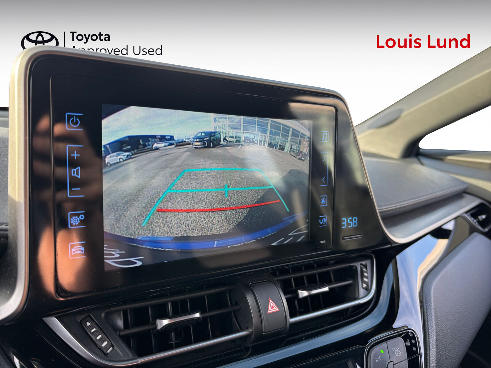 Billede af Toyota C-HR 1,8 Hybrid Selected Bi-tone Multidrive S 122HK 5d Aut.