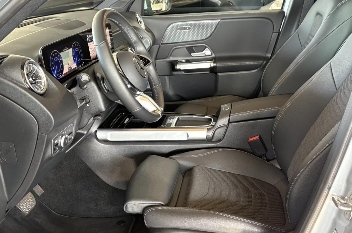 Billede af Mercedes-Benz EQB 300 EL Advantage 4Matic 228HK 5d Aut.