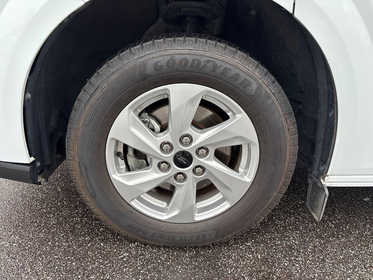 Billede af Ford Transit Custom 320 L2H1 2,5 Plugin-hybrid Trend CVT 233HK Van Trinl. Gear