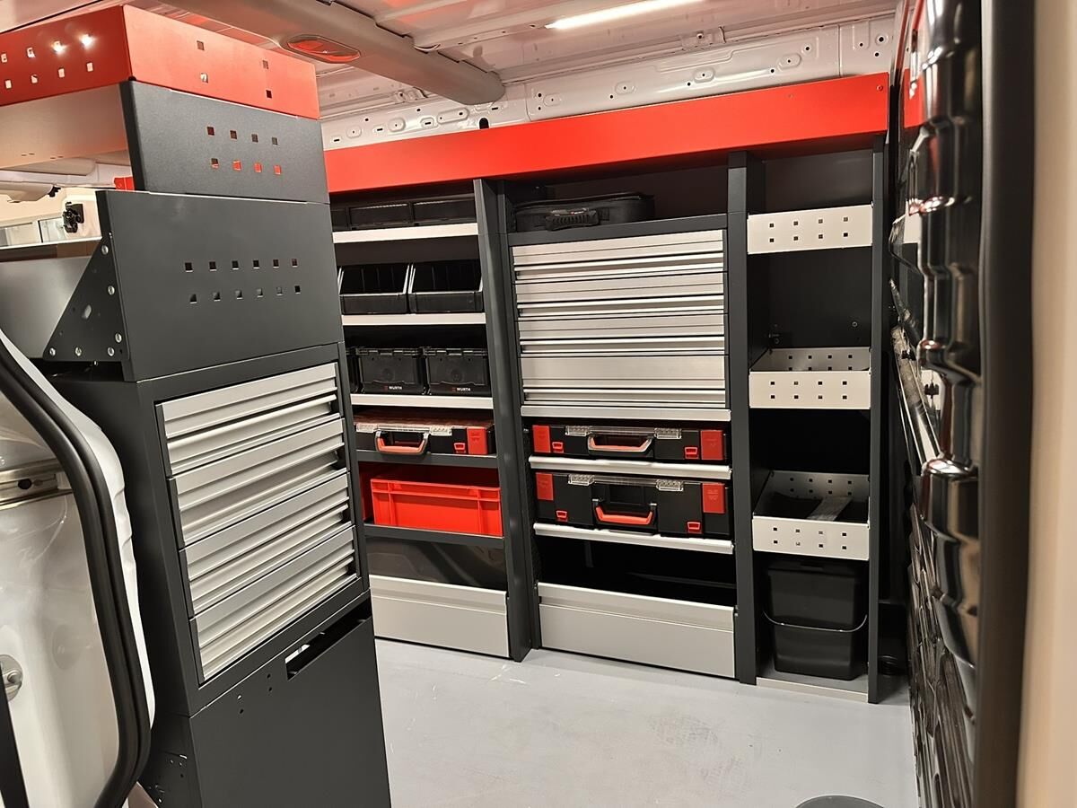 Billede af Kia PV5 Cargo L2H1 EL Long Range Work Pro 163HK Van Aut.