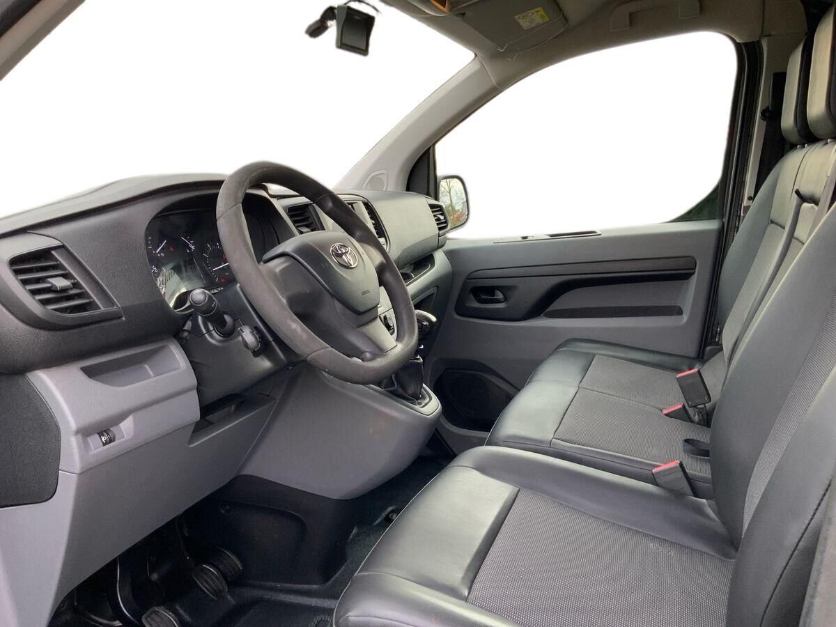 Billede af Toyota Proace Medium 2,0 D Comfort 120HK Van 6g