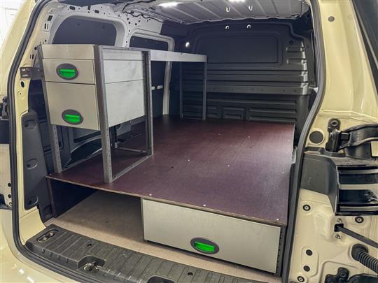 VW ID.Buzz Cargo EL Pro 204HK Van Aut.