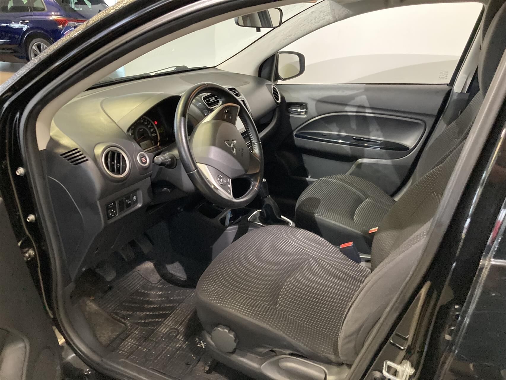 Billede af Mitsubishi Space Star 1,2 Inbeat 80HK 5d