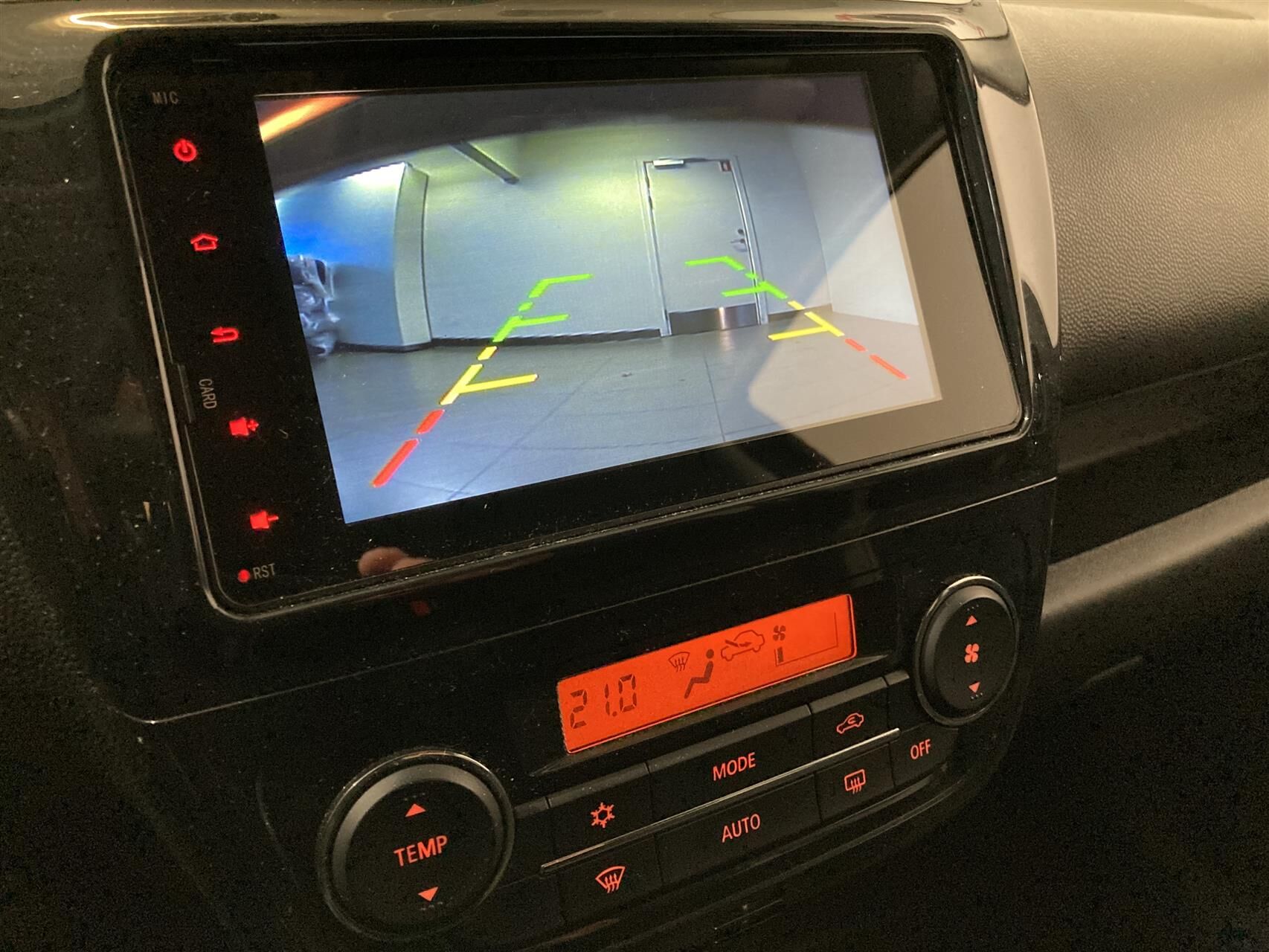 Billede af Mitsubishi Space Star 1,2 Inbeat 80HK 5d