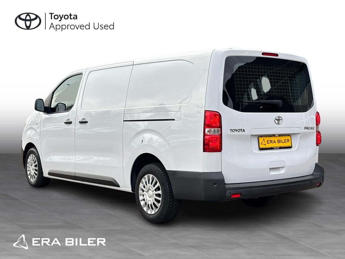 Billede af Toyota Proace Long 2,0 D Comfort Master To skydedør, bagklap 144HK Van 8g Aut.