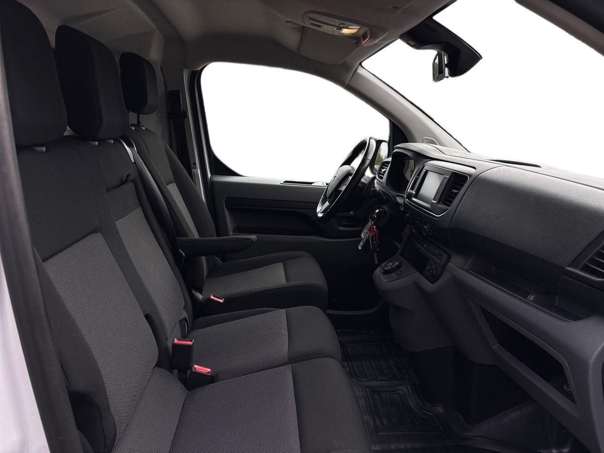 Billede af Toyota Proace Long 2,0 D Comfort Master To skydedør, bagklap 144HK Van 8g Aut.