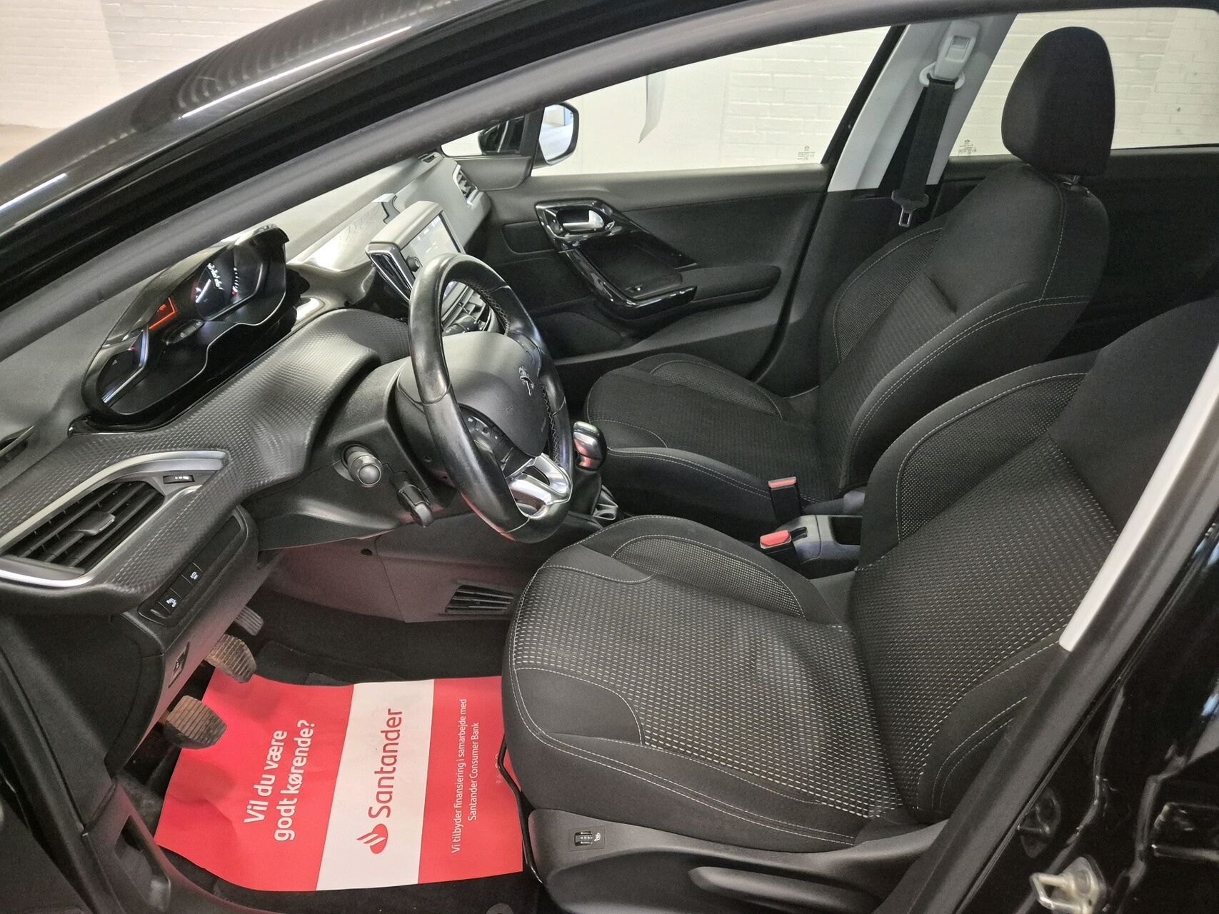 Billede af Peugeot 208 1,5 BlueHDi Allure 100HK 5d