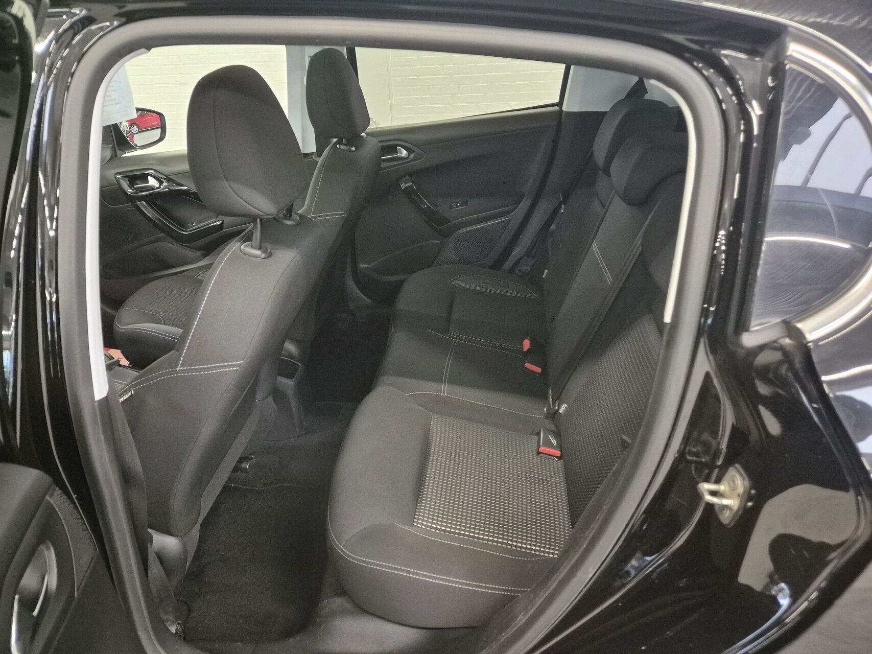 Billede af Peugeot 208 1,5 BlueHDi Allure 100HK 5d