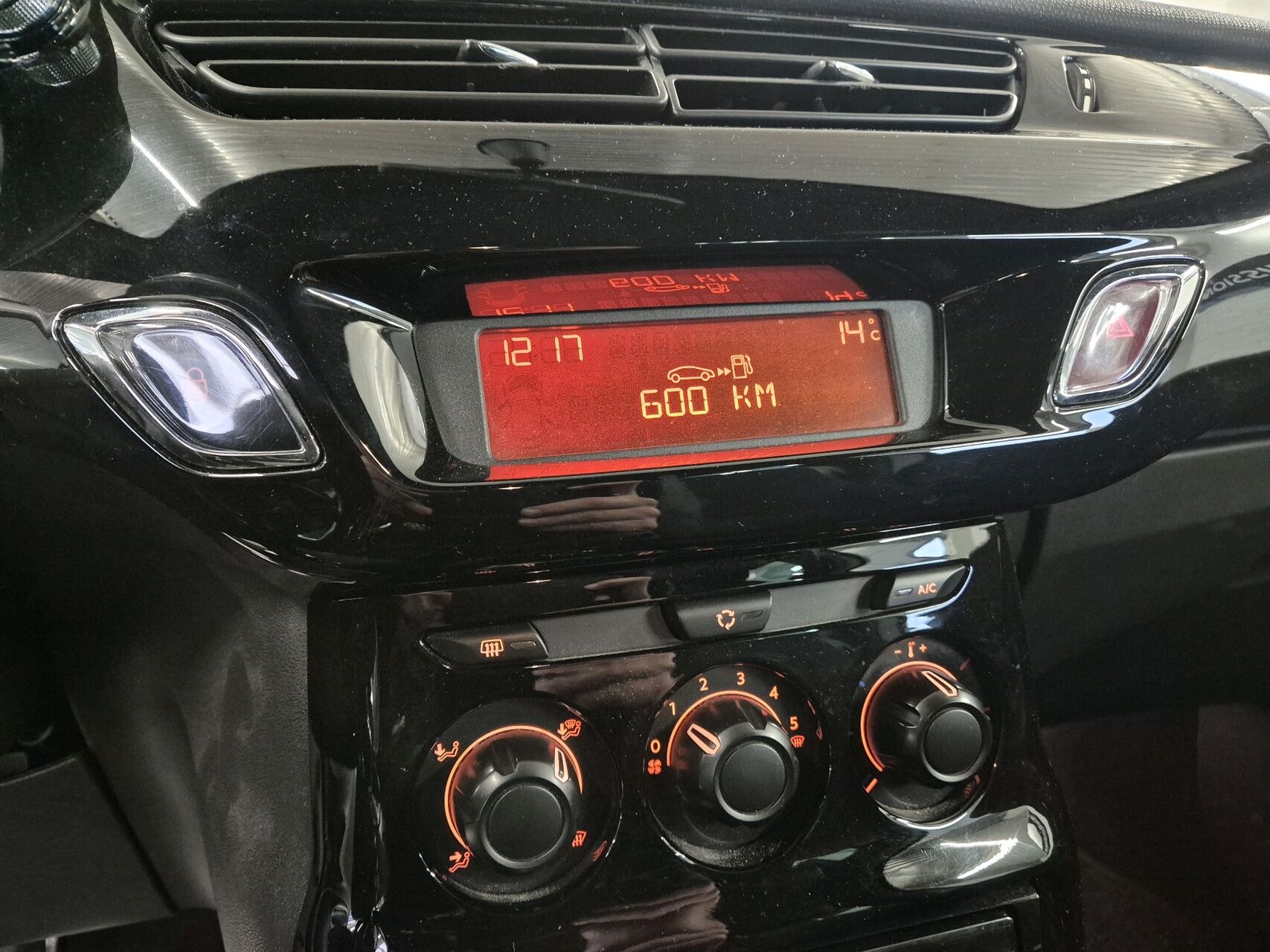 Billede af DS DS3 1,6 Blue HDi Style start/stop 100HK 3d