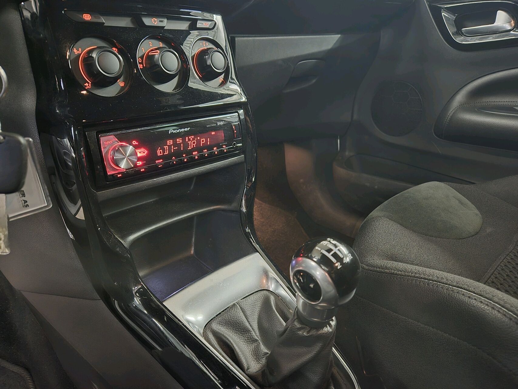 Billede af DS DS3 1,6 Blue HDi Style start/stop 100HK 3d