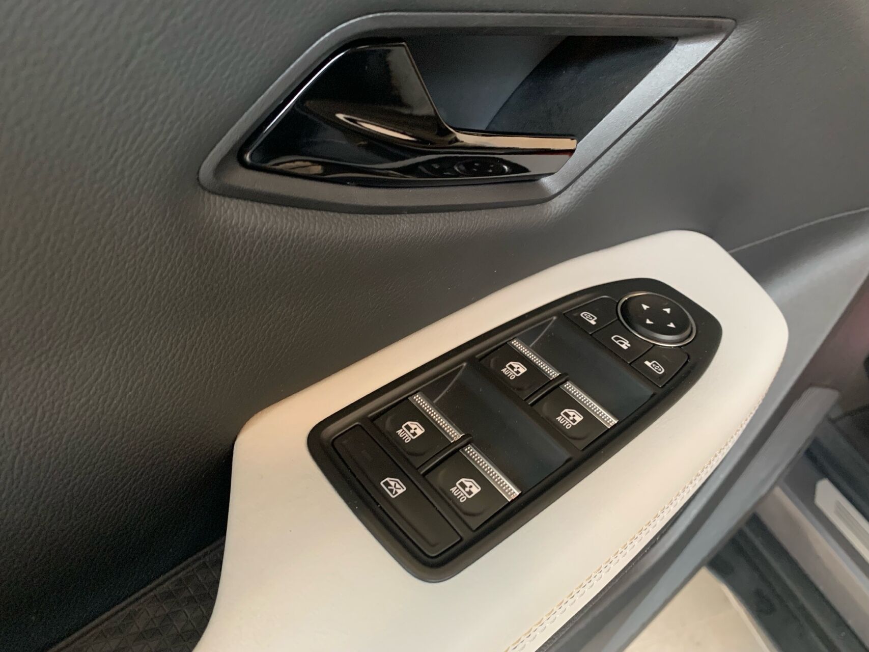 Billede af Renault Scénic E-TECH Iconic 220HK Aut.