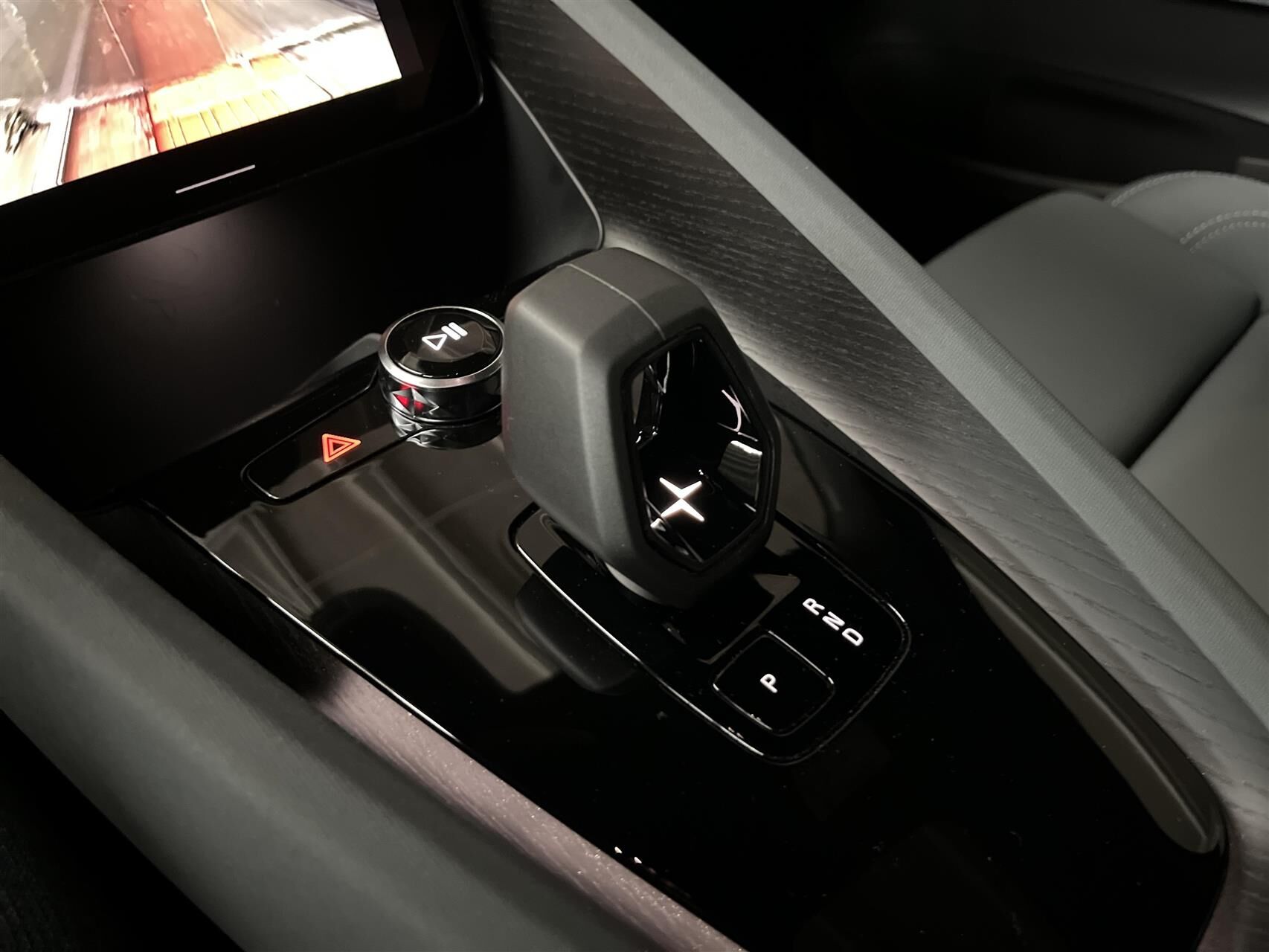 Billede af Polestar 2 EL Long Range Single motor Plus 231HK 5d Aut.