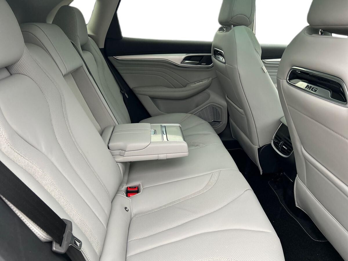 Billede af MG Marvel R EL Performance 4x4 288HK 5d Aut.