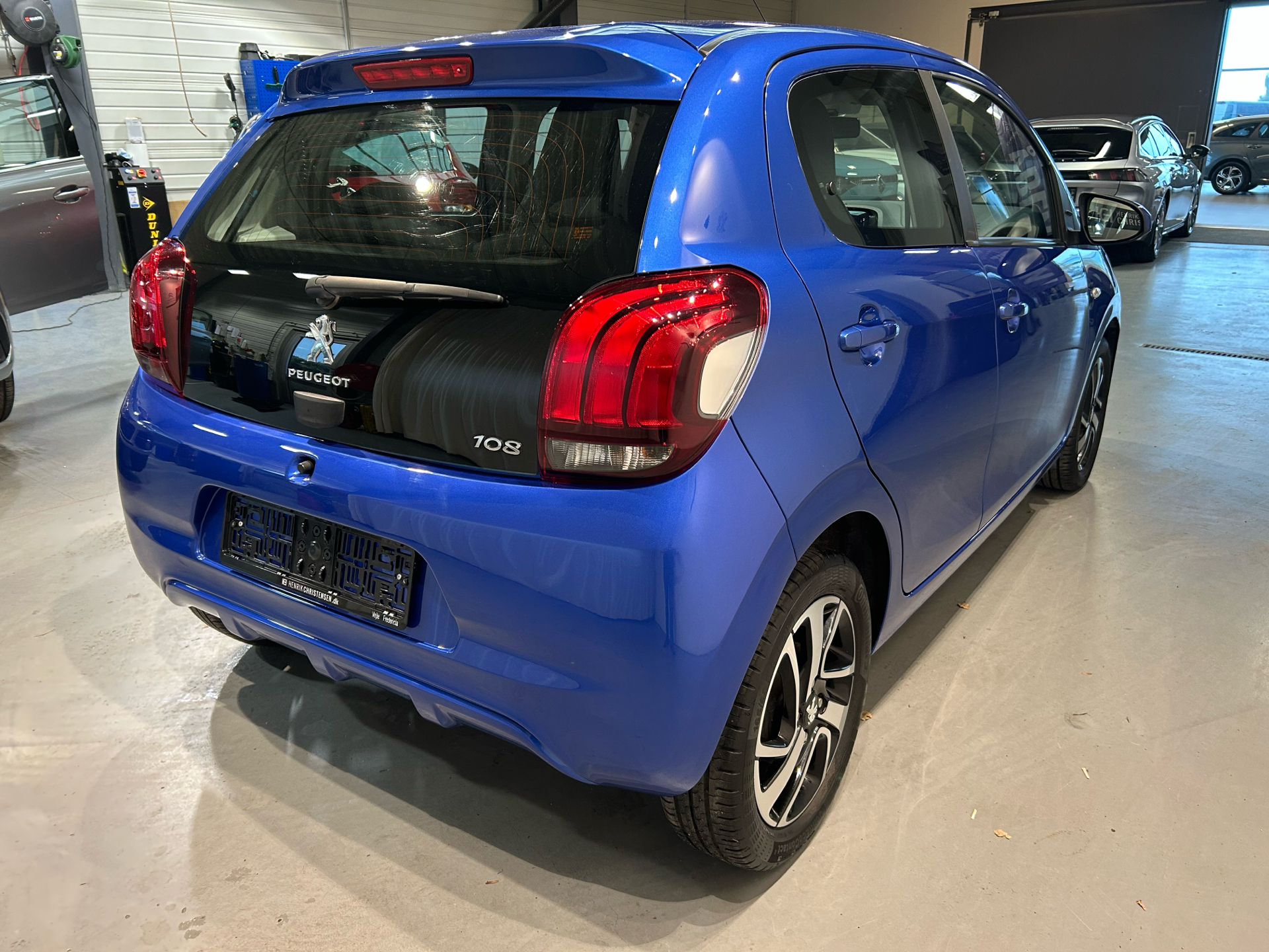 Billede af Peugeot 108 1,0 e-Vti Infinity 72HK 5d