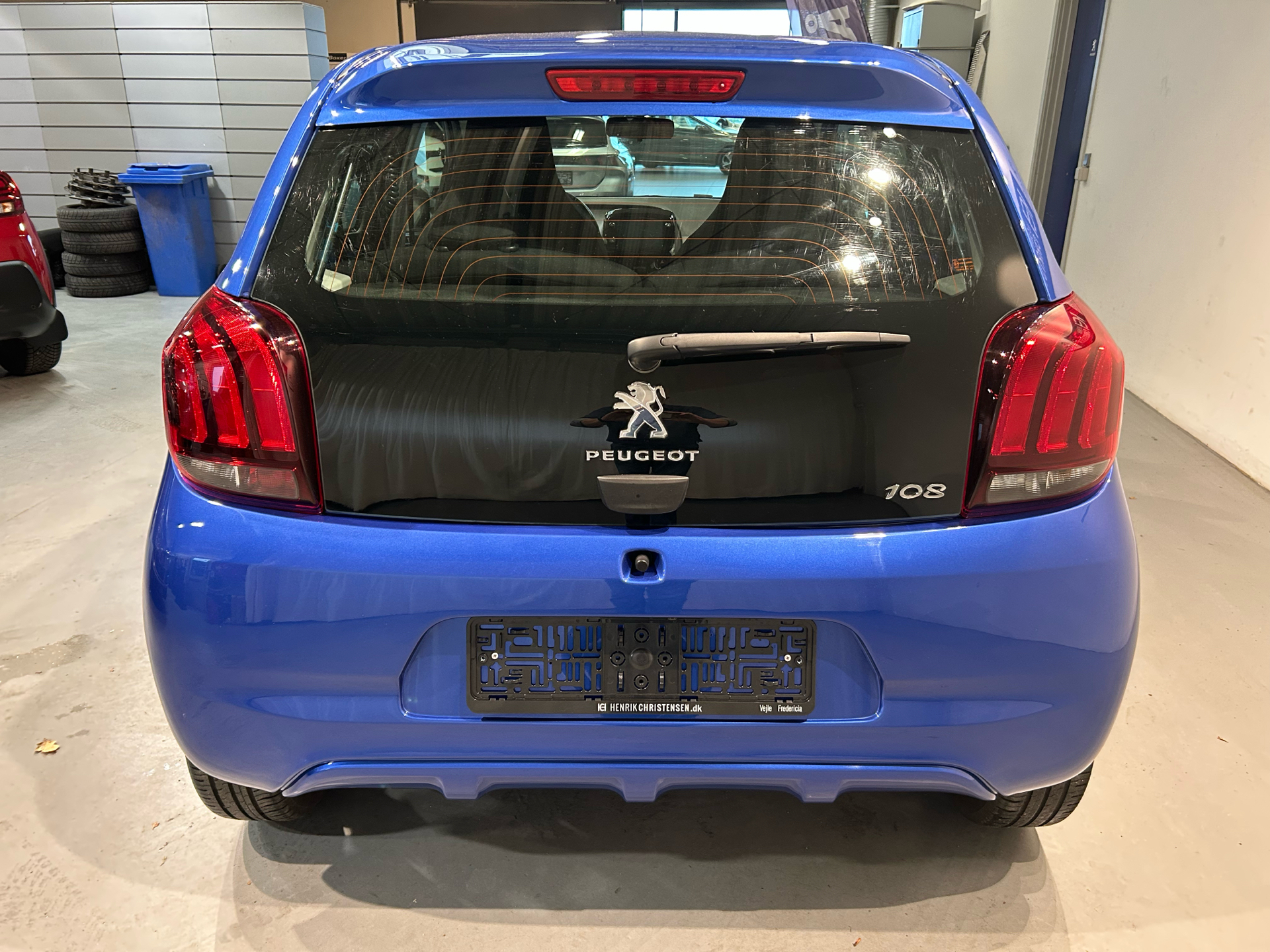 Billede af Peugeot 108 1,0 e-Vti Infinity 72HK 5d