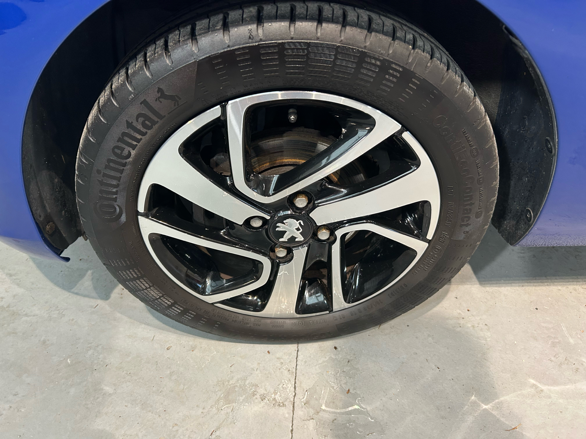 Billede af Peugeot 108 1,0 e-Vti Infinity 72HK 5d