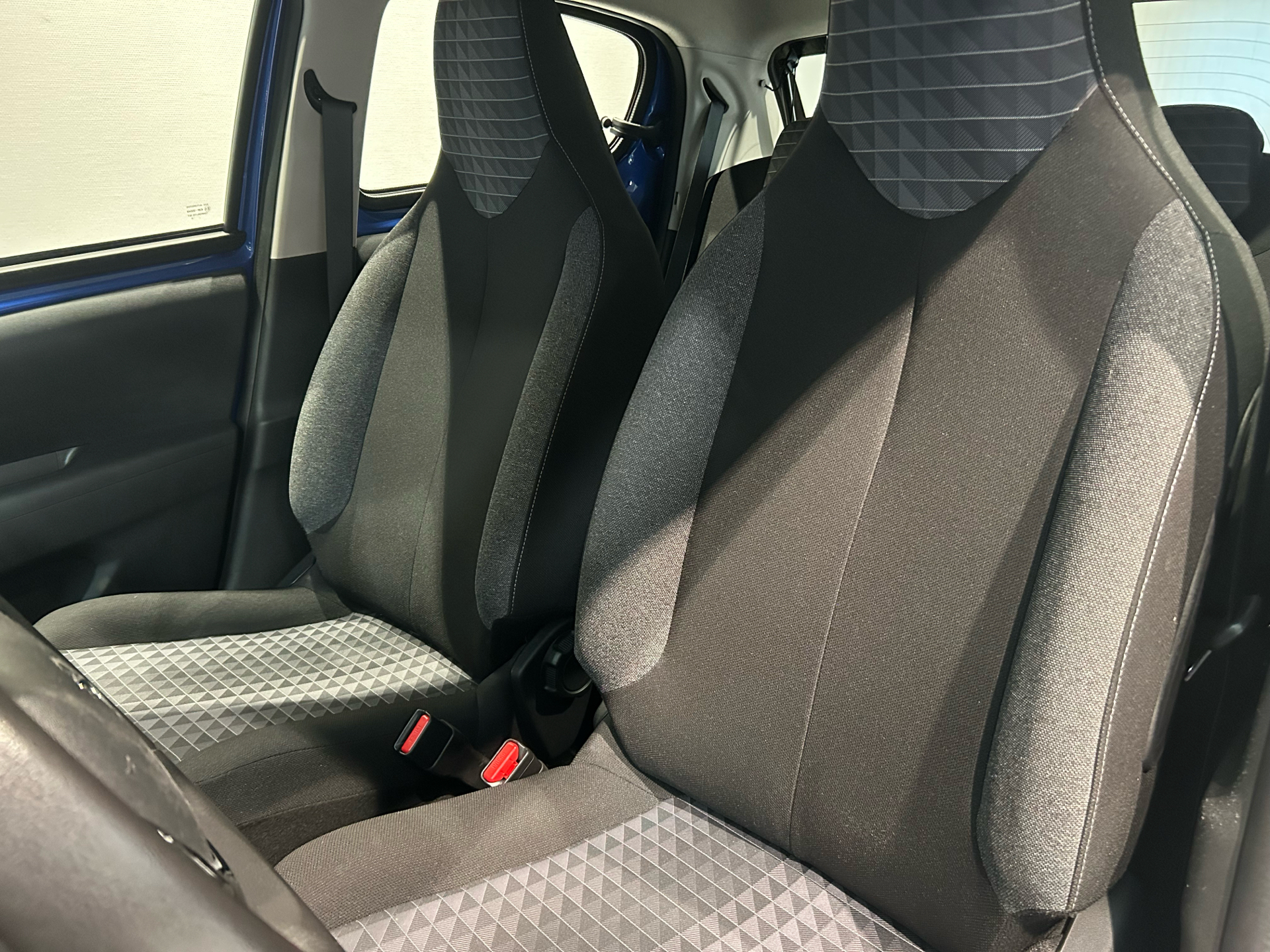 Billede af Peugeot 108 1,0 e-Vti Infinity 72HK 5d