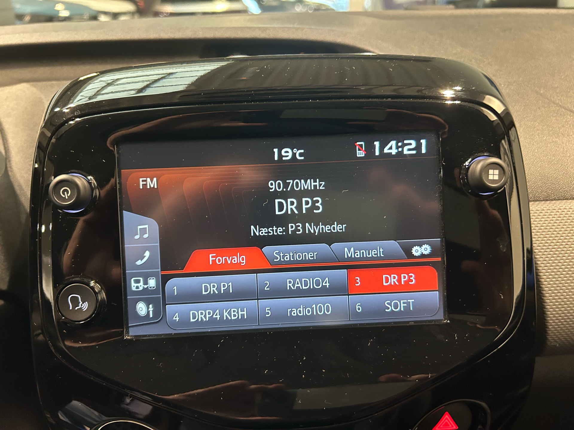 Billede af Peugeot 108 1,0 e-Vti Infinity 72HK 5d