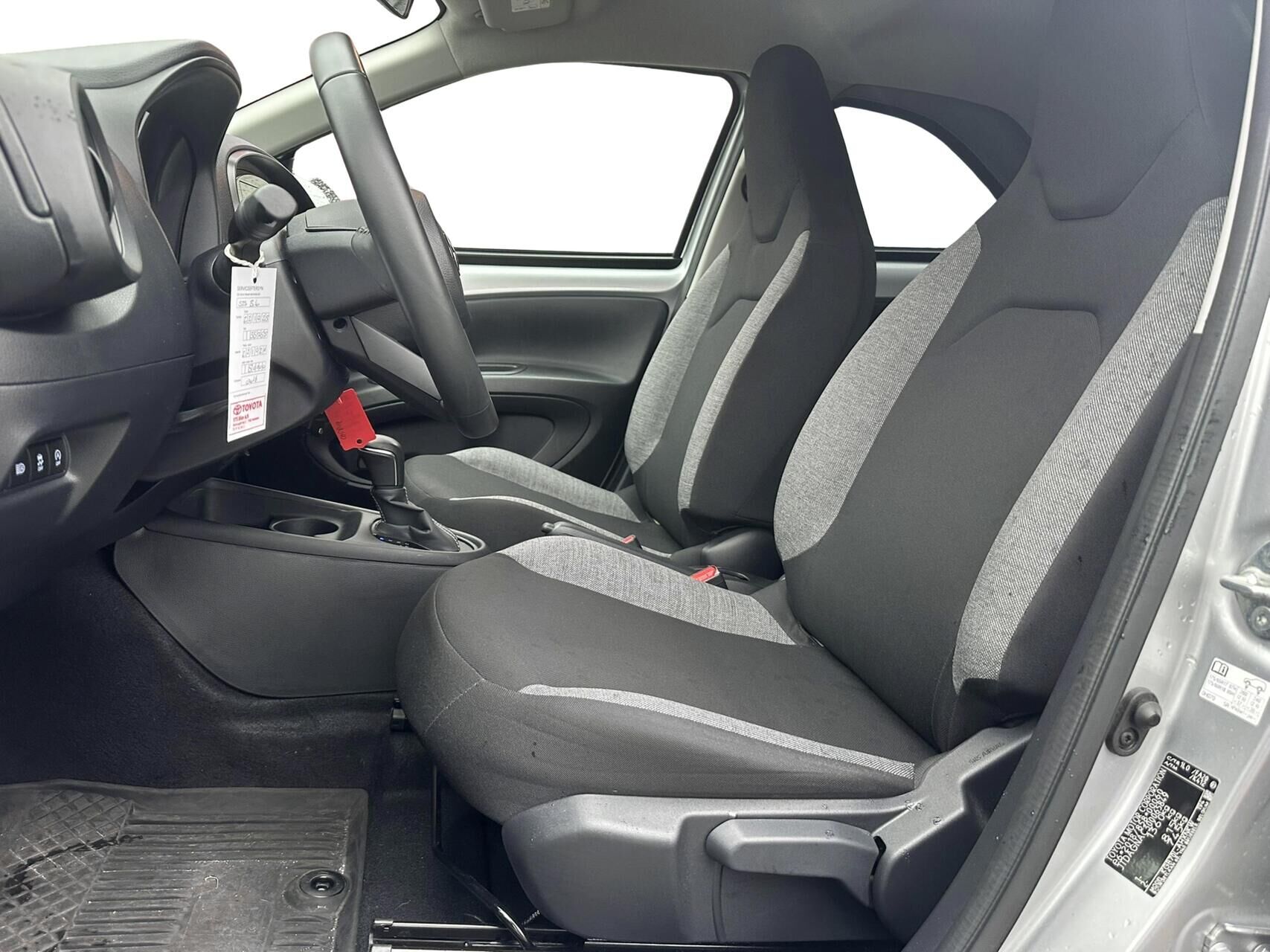 Billede af Toyota Aygo X 1,0 VVT-I Active 72HK 5d Aut.