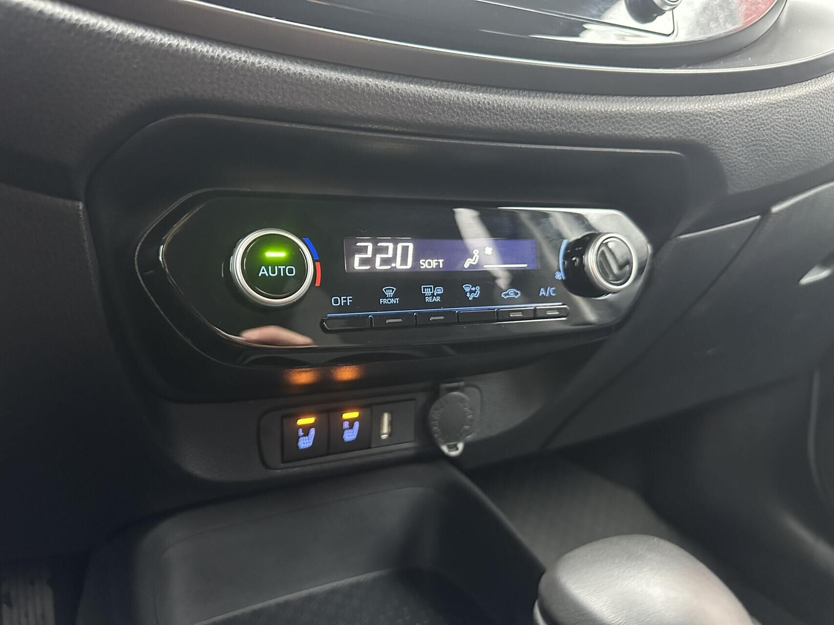 Billede af Toyota Aygo X 1,0 VVT-I Active 72HK 5d Aut.