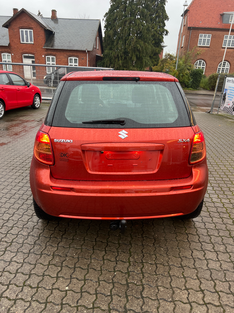 Billede af Suzuki SX4 1,6 16V GL A/C 120HK 5d